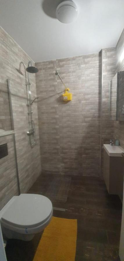Viv Apartments 210 Флорешты Экстерьер фото